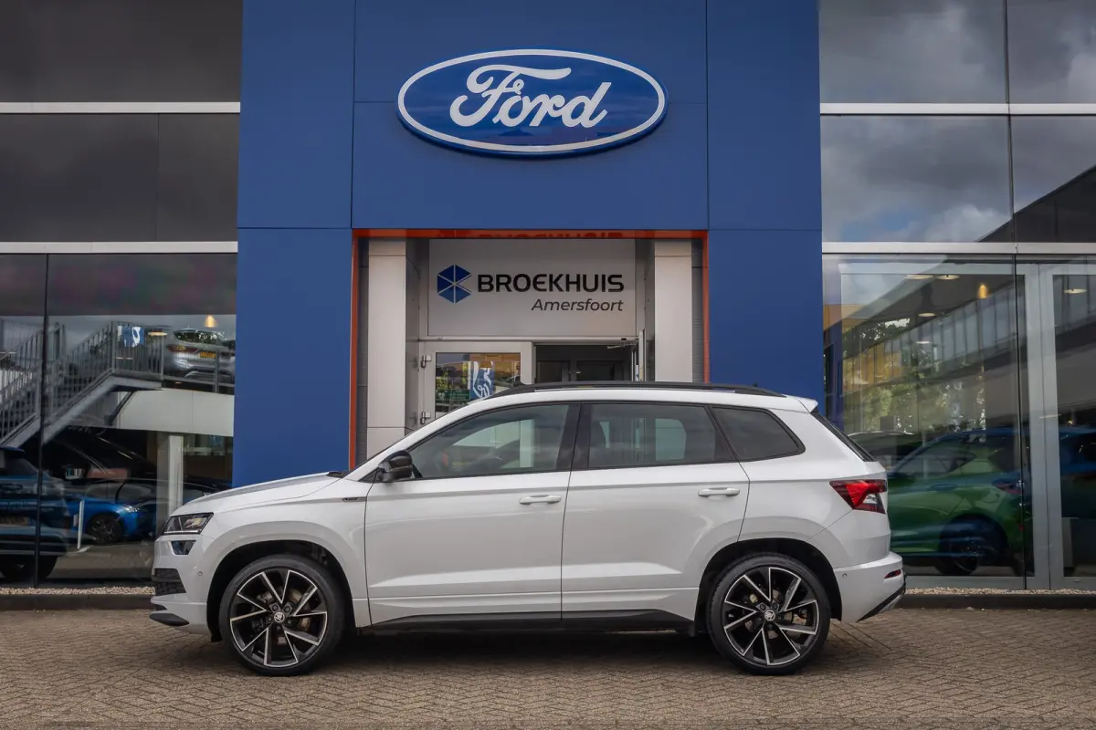 1.5 TSI ACT Sportline Business | Trekhaak (weg-klap) | Pano-dak | 360 camera | Adap.cruise | Premium audio | Stoel+stuur verwarming | Digitaal dashboard | 360 Camera  | Apple Carplay/Android