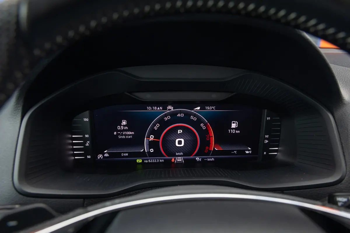1.5 TSI ACT Sportline Business | Trekhaak (weg-klap) | Pano-dak | 360 camera | Adap.cruise | Premium audio | Stoel+stuur verwarming | Digitaal dashboard | 360 Camera  | Apple Carplay/Android