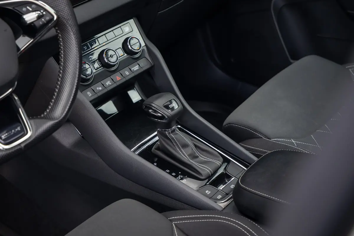 1.5 TSI ACT Sportline Business | Trekhaak (weg-klap) | Pano-dak | 360 camera | Adap.cruise | Premium audio | Stoel+stuur verwarming | Digitaal dashboard | 360 Camera  | Apple Carplay/Android