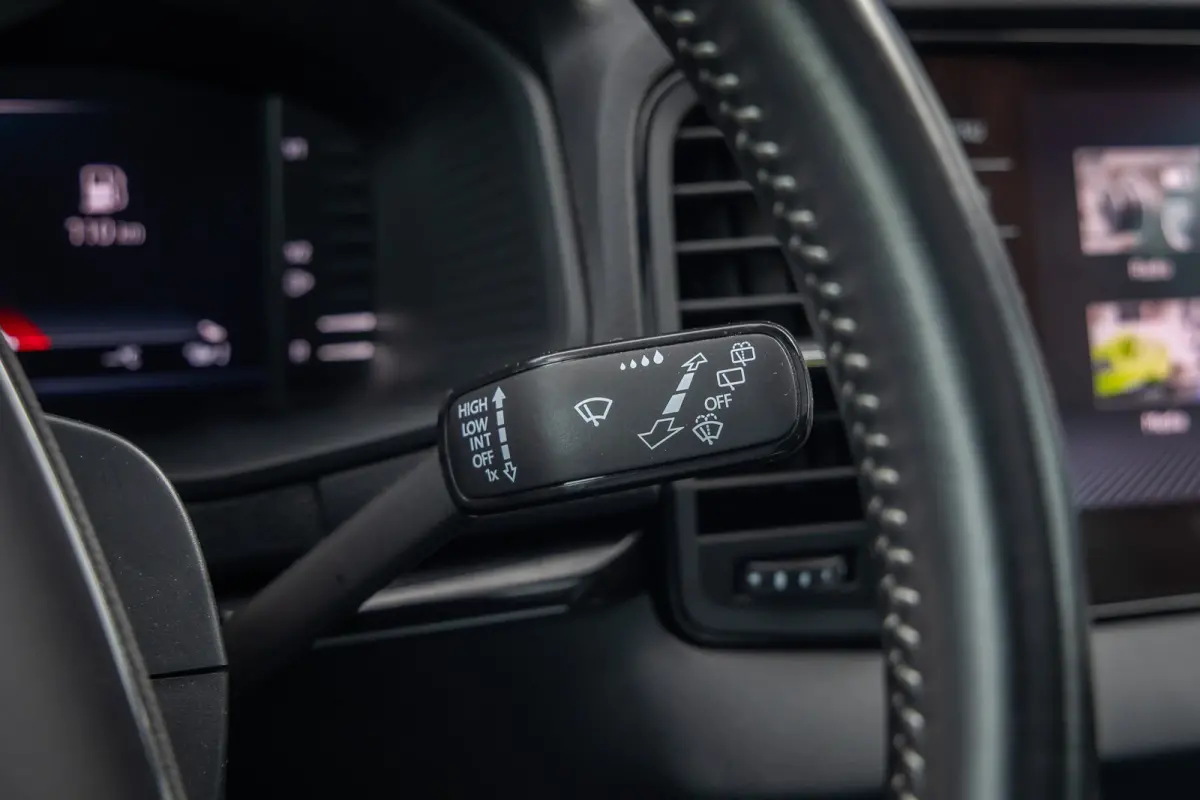 1.5 TSI ACT Sportline Business | Trekhaak (weg-klap) | Pano-dak | 360 camera | Adap.cruise | Premium audio | Stoel+stuur verwarming | Digitaal dashboard | 360 Camera  | Apple Carplay/Android