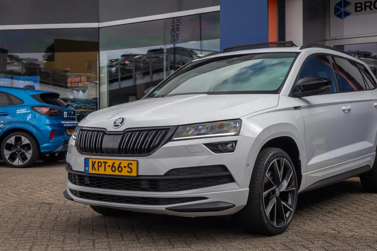 1.5 TSI ACT Sportline Business | Trekhaak (weg-klap) | Pano-dak | 360 camera | Adap.cruise | Premium audio | Stoel+stuur verwarming | Digitaal dashboard | 360 Camera  | Apple Carplay/Android