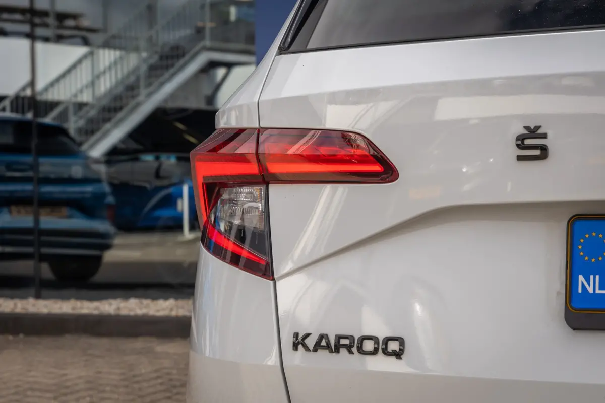 1.5 TSI ACT Sportline Business | Trekhaak (weg-klap) | Pano-dak | 360 camera | Adap.cruise | Premium audio | Stoel+stuur verwarming | Digitaal dashboard | 360 Camera  | Apple Carplay/Android