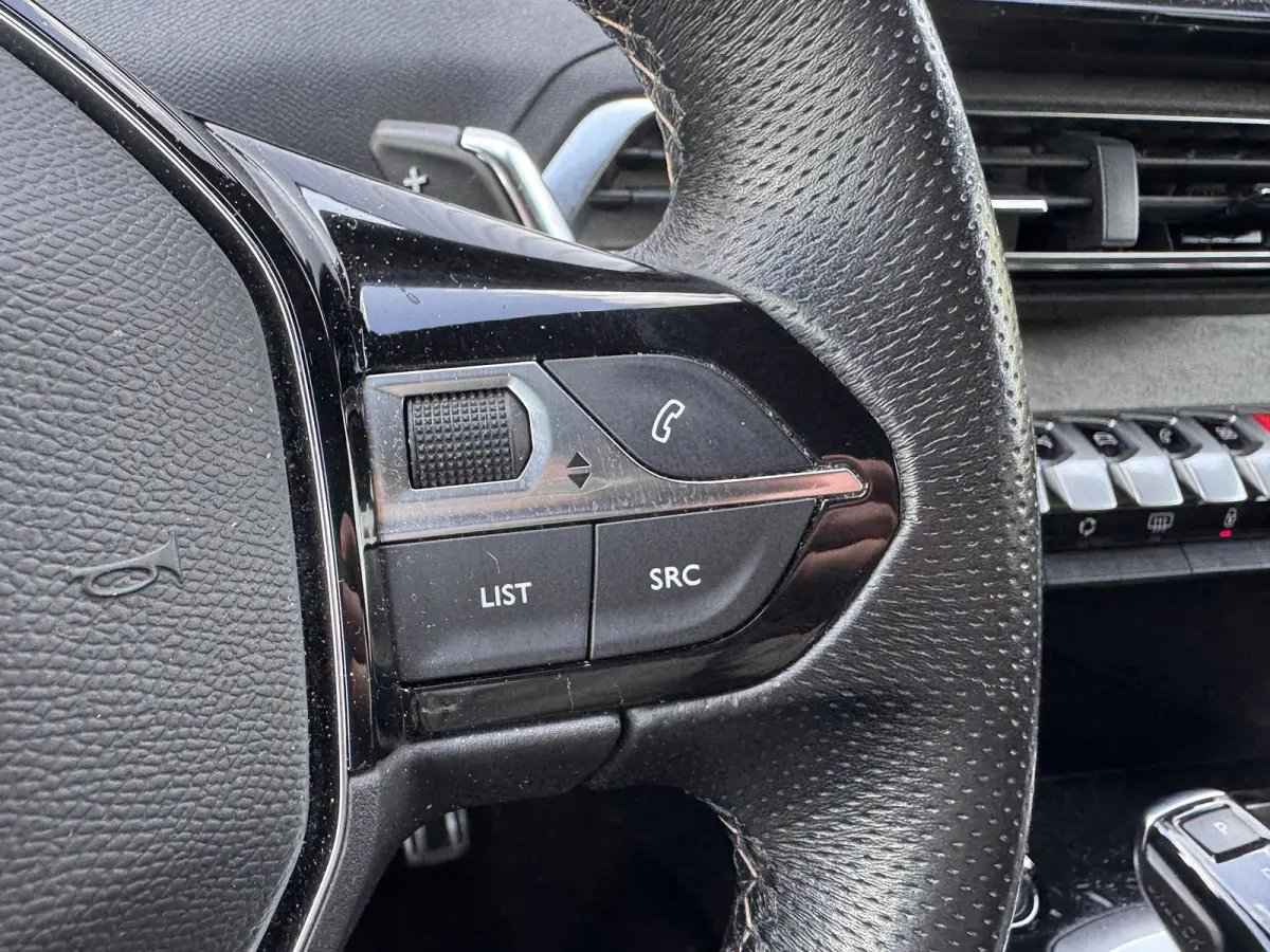 1.2 GT | Trekhaak | Apple Carplay / Android Auto | Camera achter |