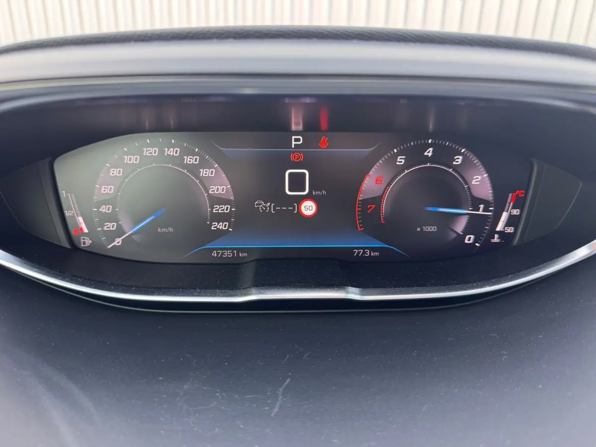 1.2 GT | Trekhaak | Apple Carplay / Android Auto | Camera achter |
