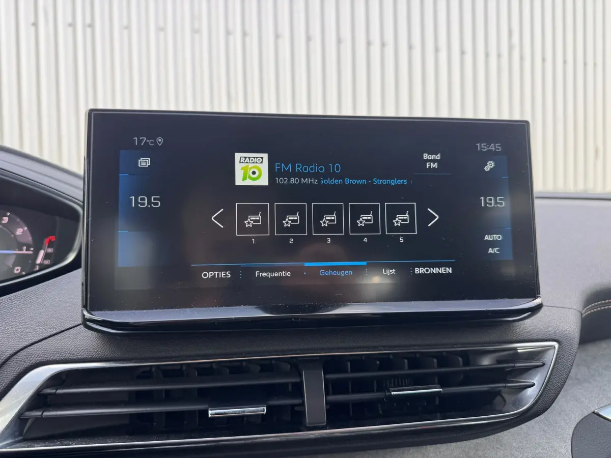 1.2 GT | Trekhaak | Apple Carplay / Android Auto | Camera achter |