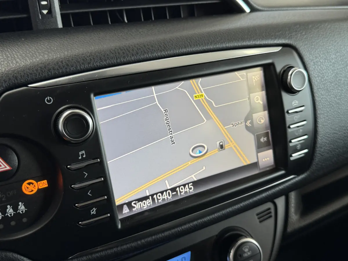 1.5 Hybrid Y20 Keyless Navi Automaat