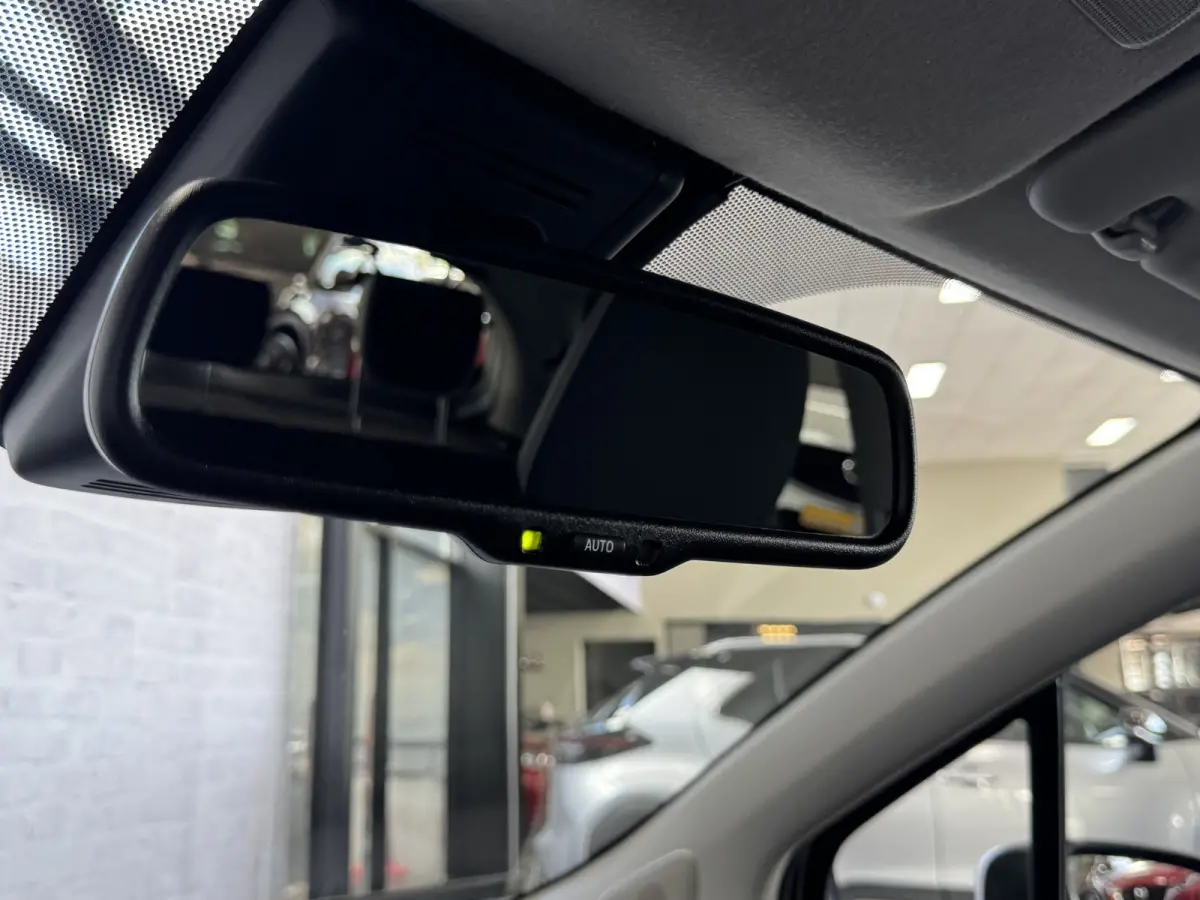 1.5 Hybrid Y20 Keyless Navi Automaat