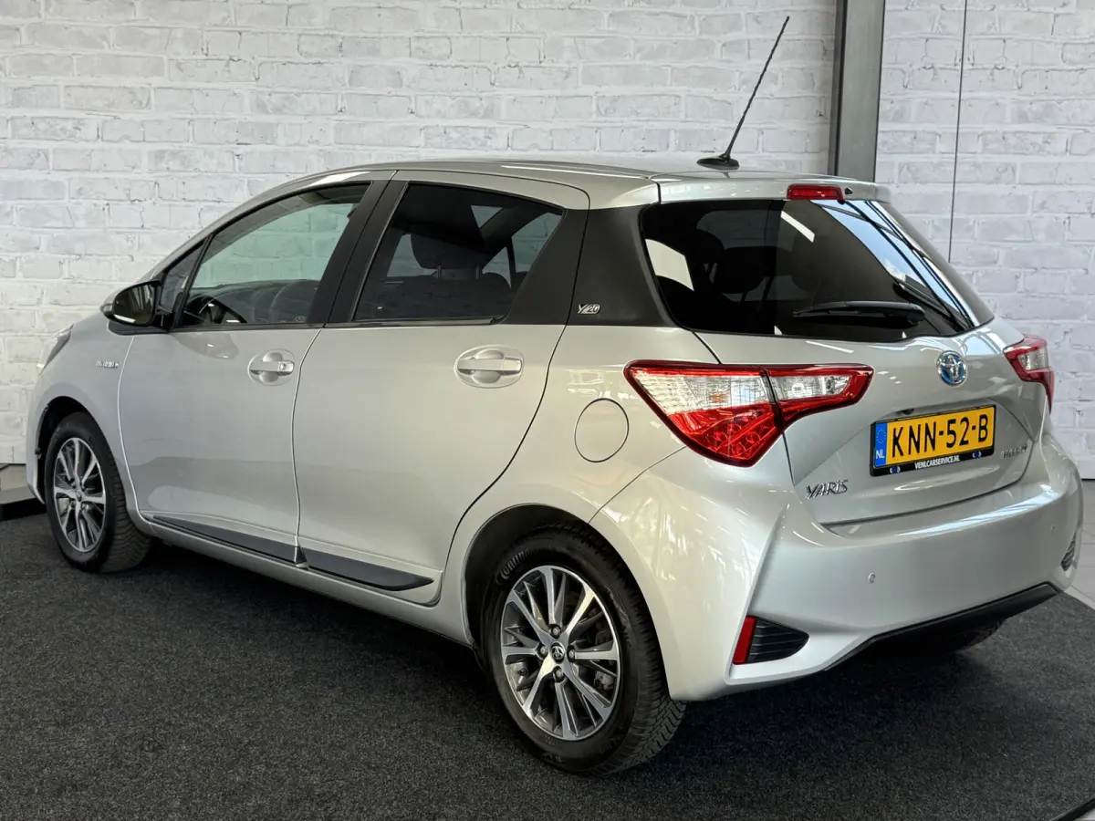 1.5 Hybrid Y20 Keyless Navi Automaat