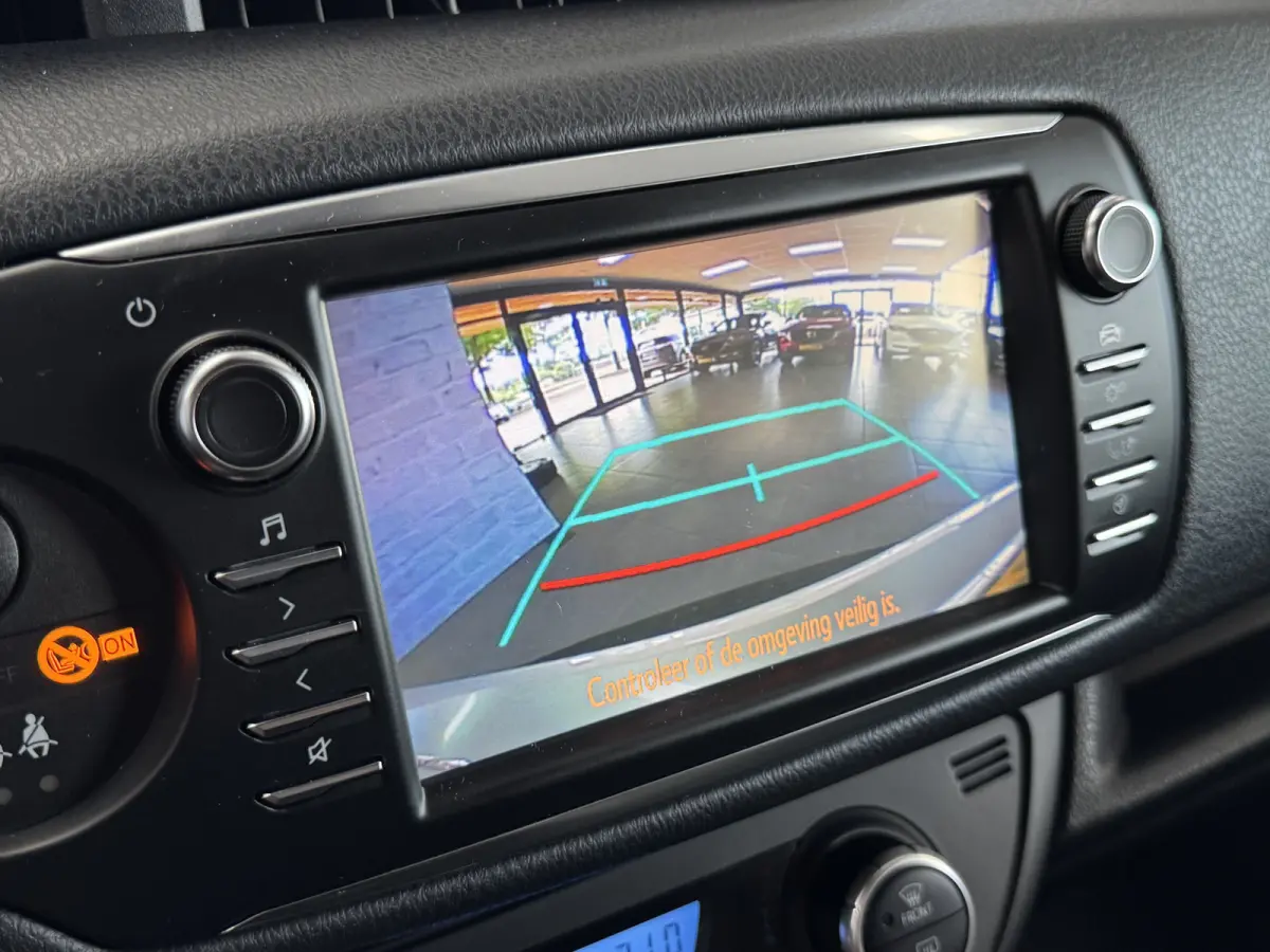 1.5 Hybrid Y20 Keyless Navi Automaat