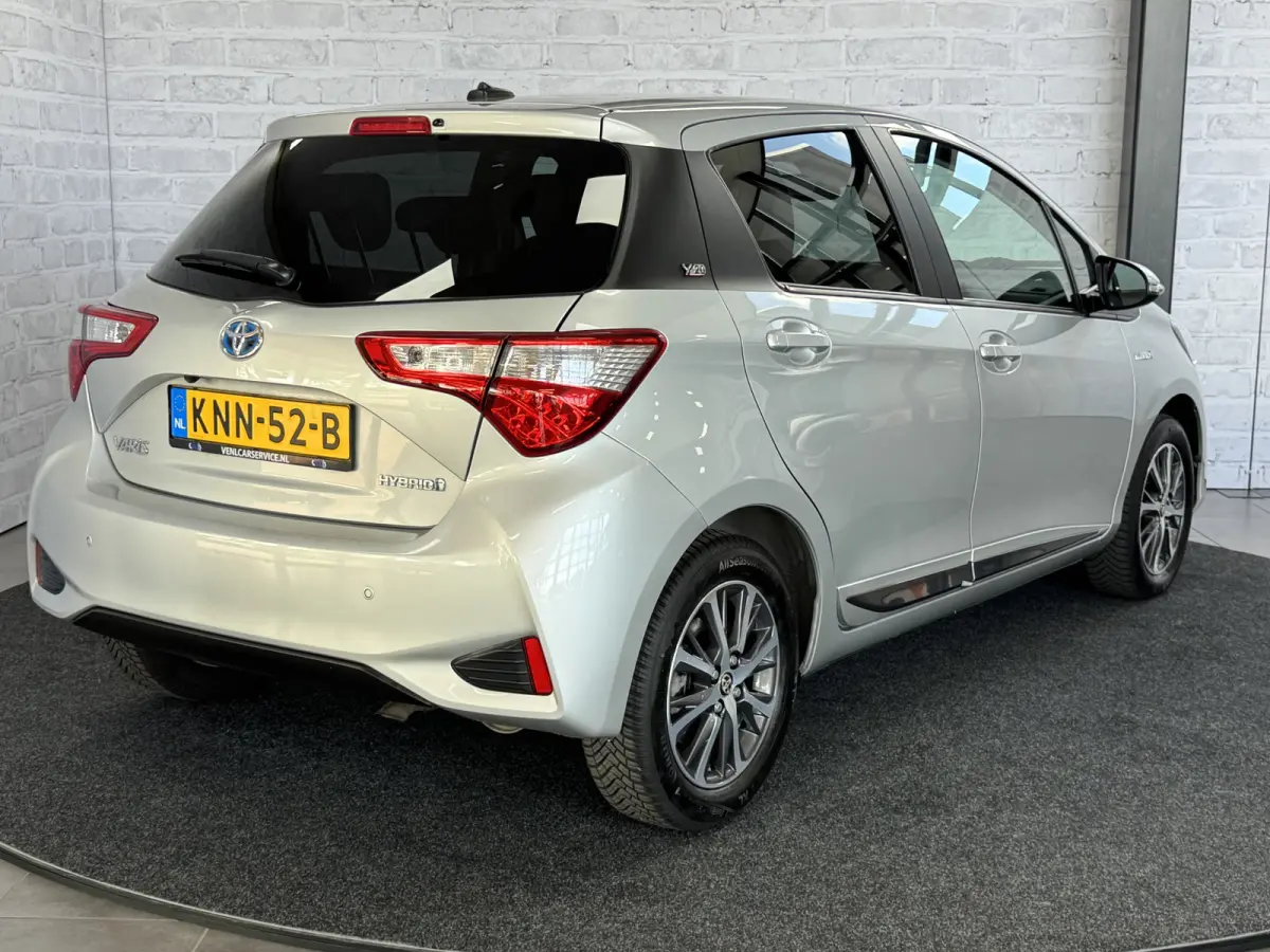 1.5 Hybrid Y20 Keyless Navi Automaat