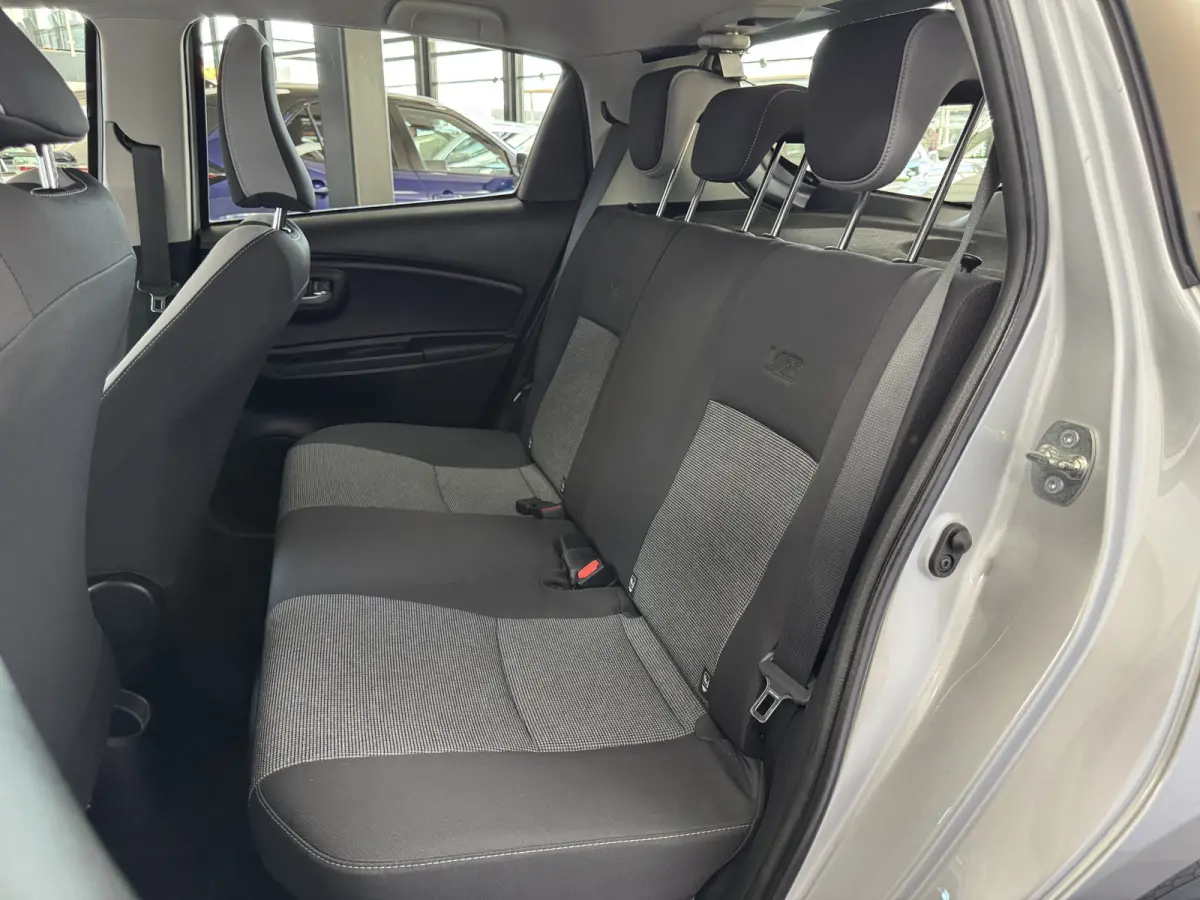 1.5 Hybrid Y20 Keyless Navi Automaat