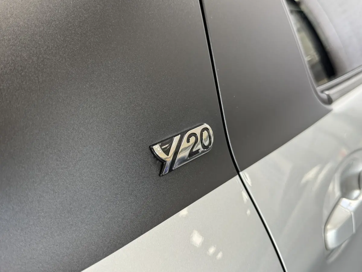 1.5 Hybrid Y20 Keyless Navi Automaat