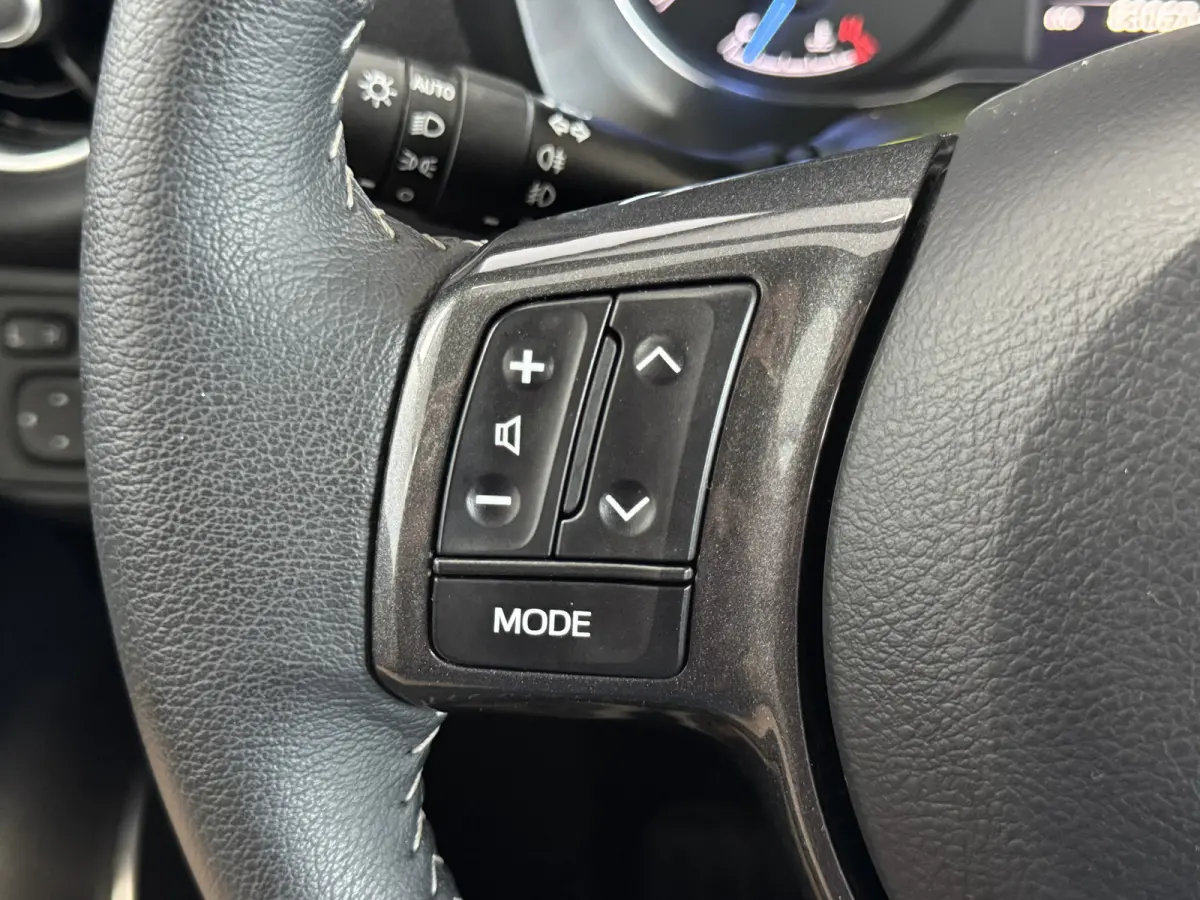 1.5 Hybrid Y20 Keyless Navi Automaat