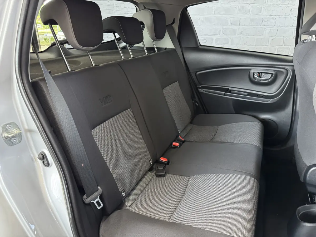 1.5 Hybrid Y20 Keyless Navi Automaat