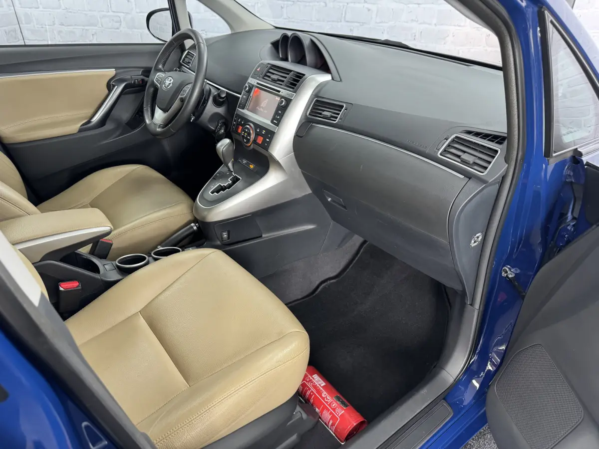 1.8 VVT-i Business Automaat Camera Navigatie Trekhaak