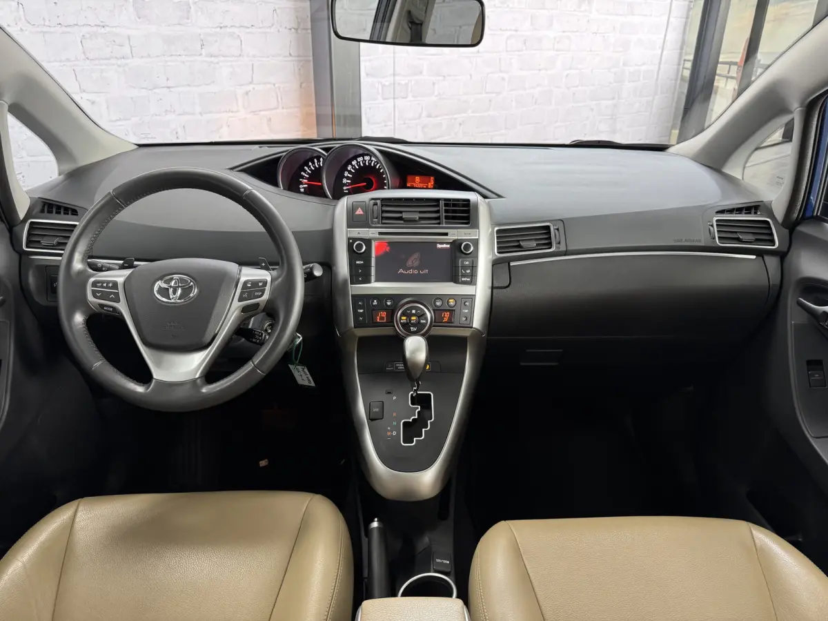 1.8 VVT-i Business Automaat Camera Navigatie Trekhaak