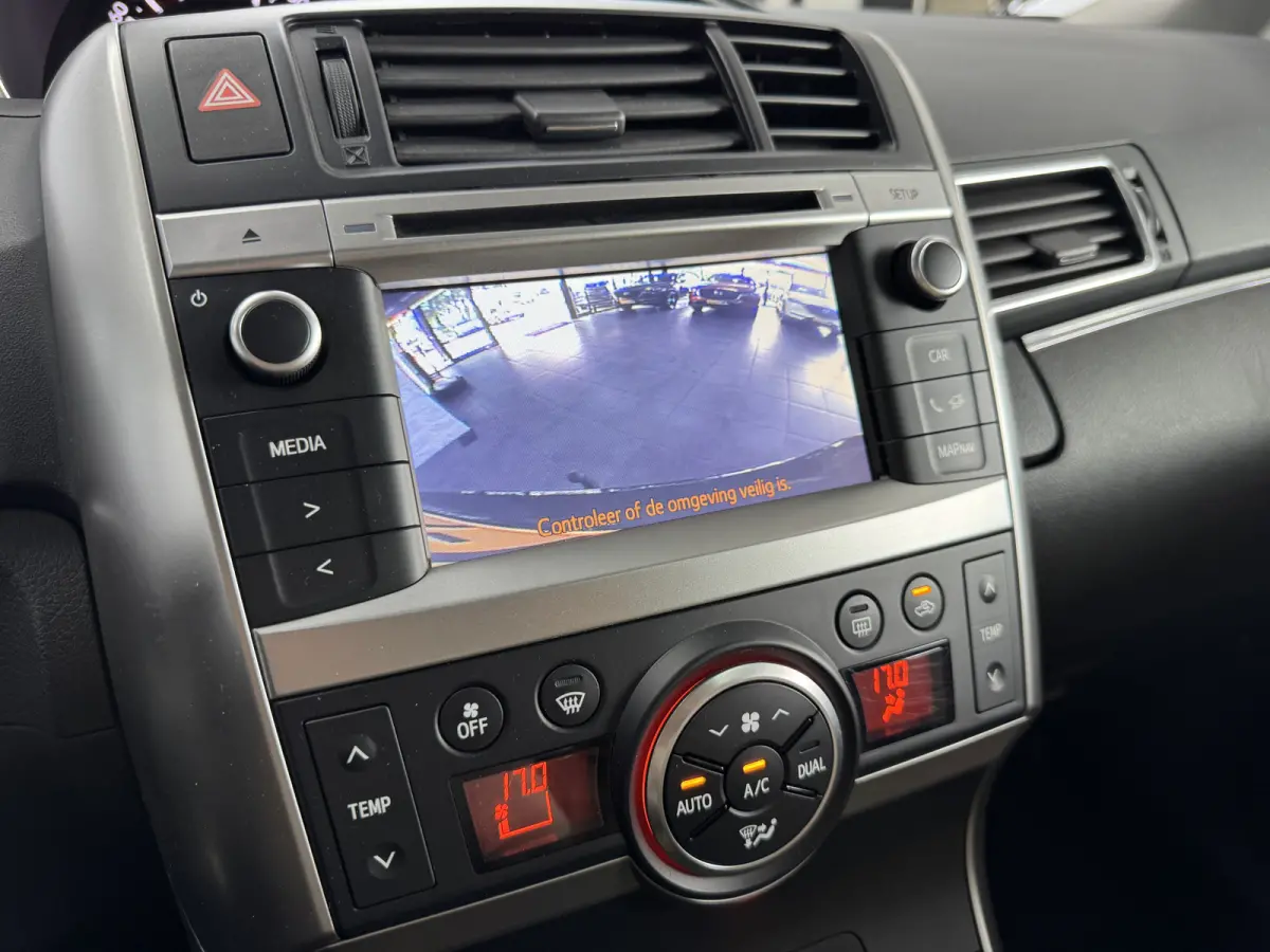1.8 VVT-i Business Automaat Camera Navigatie Trekhaak