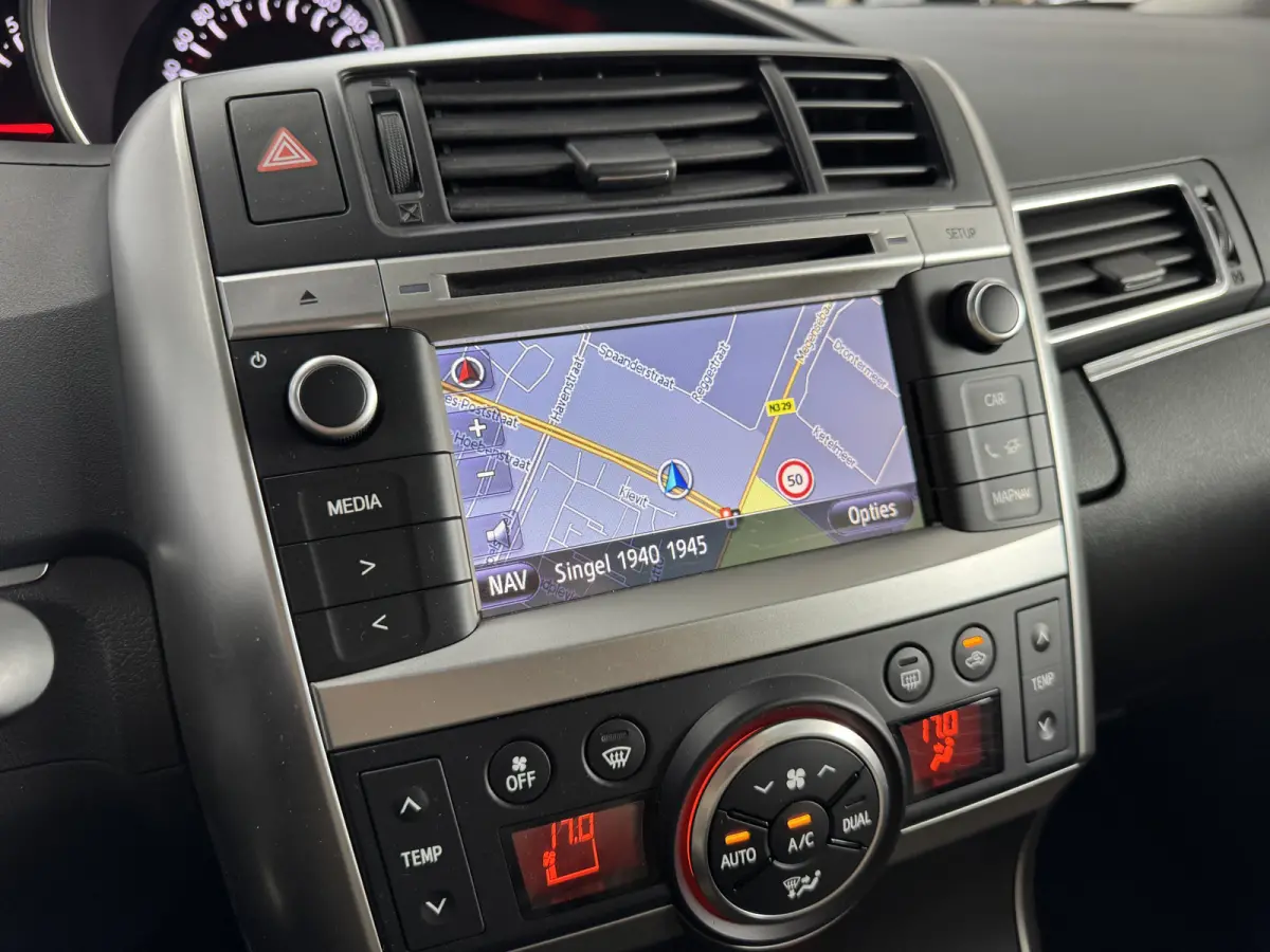 1.8 VVT-i Business Automaat Camera Navigatie Trekhaak