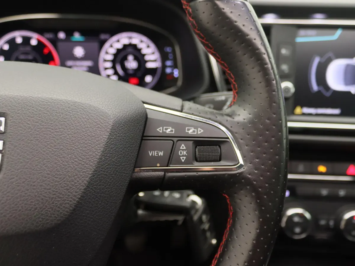 1.5 TSI FR Business Intense | Schuif/kantel dak | Camera | Navigatie |