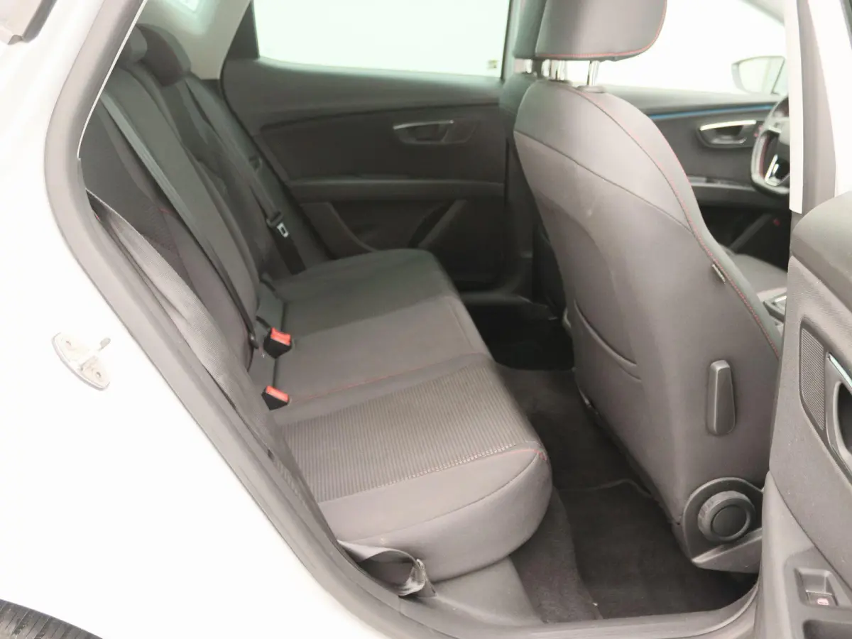 1.5 TSI FR Business Intense | Schuif/kantel dak | Camera | Navigatie |
