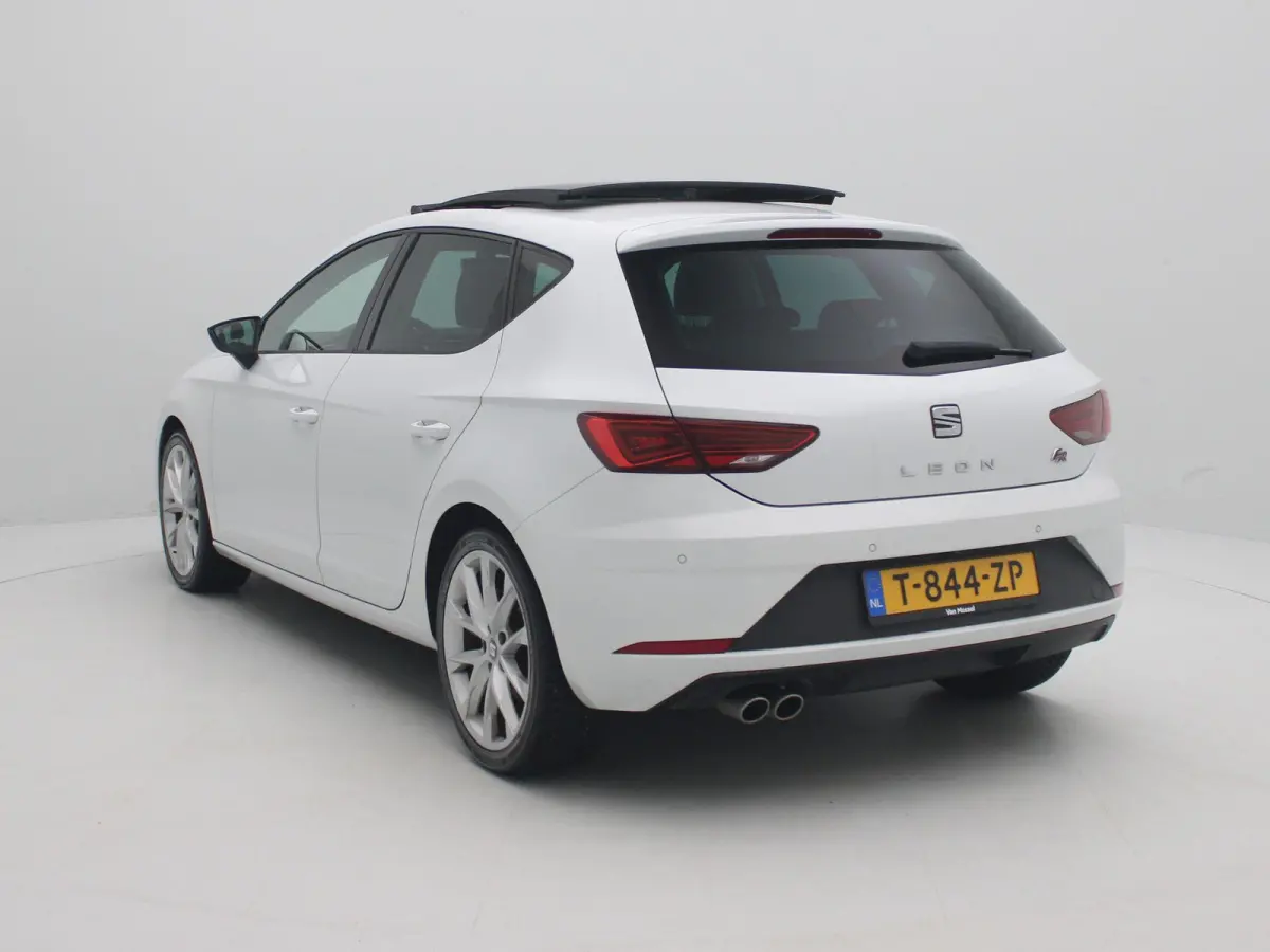 1.5 TSI FR Business Intense | Schuif/kantel dak | Camera | Navigatie |