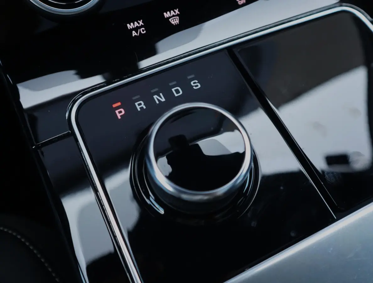 2.0 P250 Turbo AWD R-Dynamic SE | Pano | Trekhaak | Leer | Voorruitverwarming
