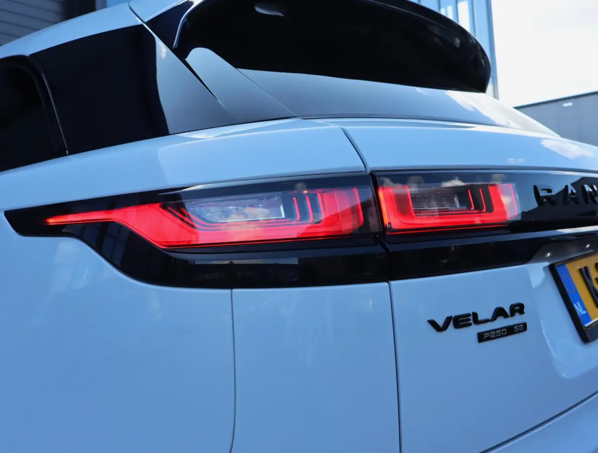 2.0 P250 Turbo AWD R-Dynamic SE | Pano | Trekhaak | Leer | Voorruitverwarming
