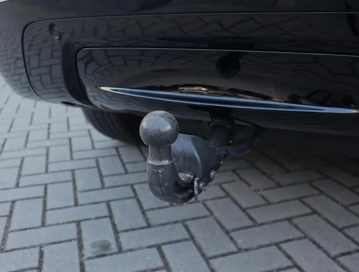 2.0 P250 Turbo AWD R-Dynamic SE | Pano | Trekhaak | Leer | Voorruitverwarming