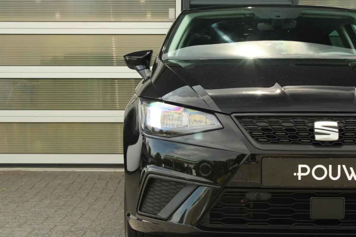 1.0 EcoTSI 95pk Style Business Connect | Navigatie | Apple CarPlay/ Android Auto | Stoelverwarming | Digitaal Cockpit | Cruise Control | Parkeersensoren Voor/ Achter