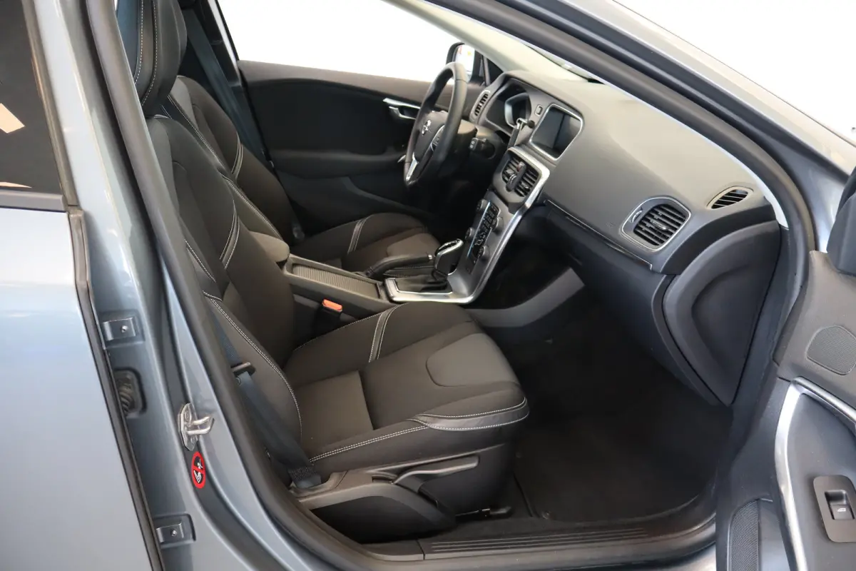 T2 122PK Nordic+ | Stoel verw. | Park assist Voor + Achter | Parkeerverwarming | Bluetooth