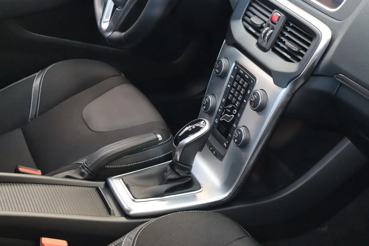 T2 122PK Nordic+ | Stoel verw. | Park assist Voor + Achter | Parkeerverwarming | Bluetooth