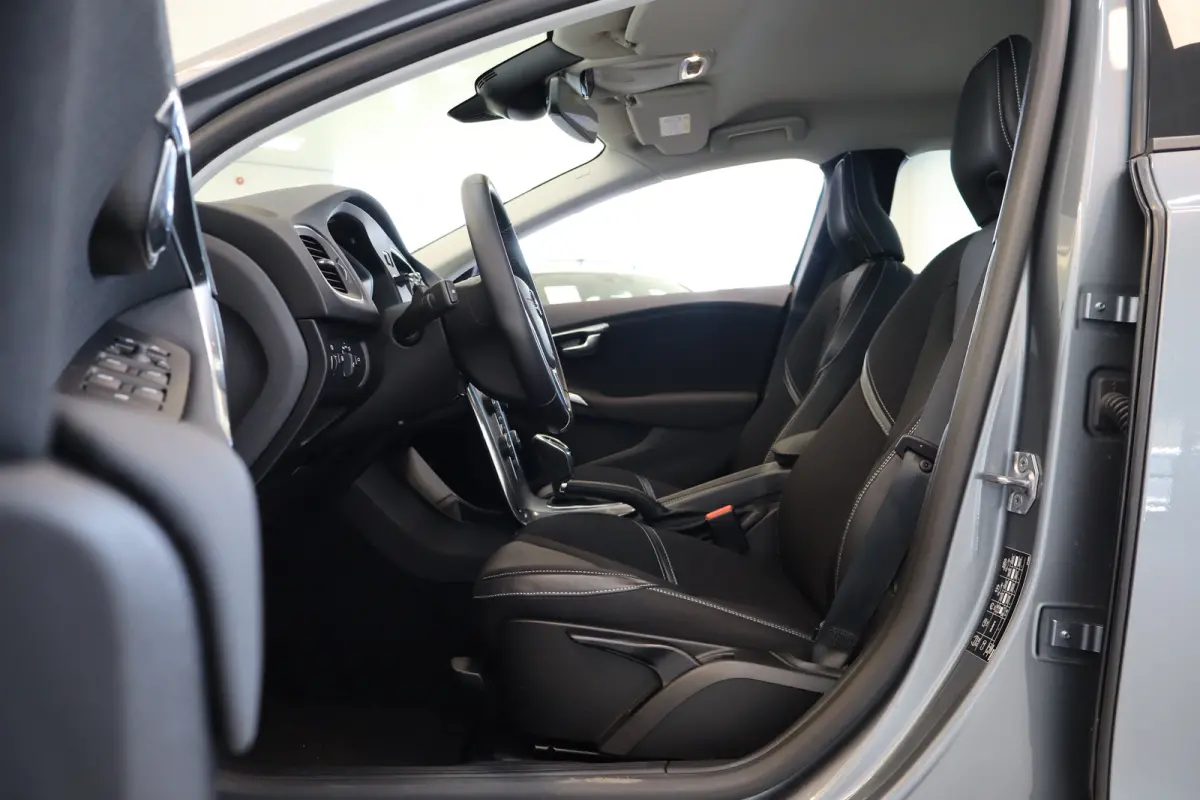 T2 122PK Nordic+ | Stoel verw. | Park assist Voor + Achter | Parkeerverwarming | Bluetooth
