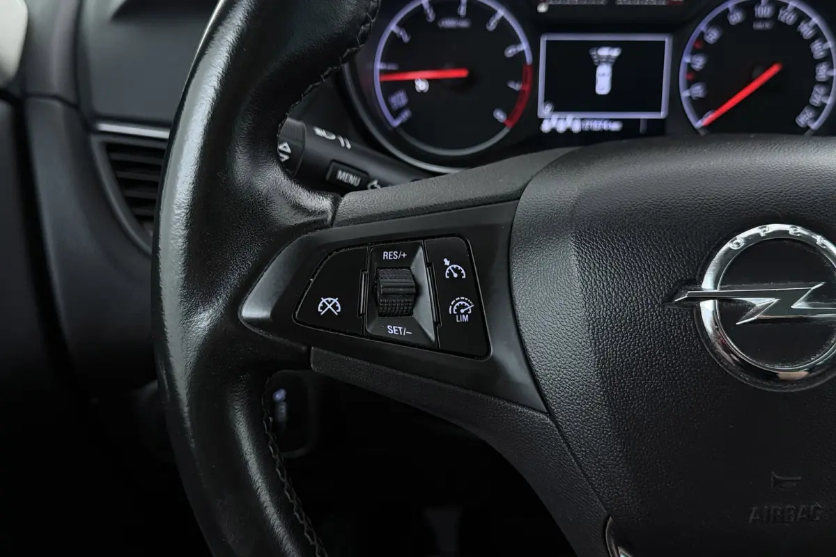 1.4 Turbo Innovation 7p. | Trekhaak | Volledig Ond. | Climate Control | Camera | Navigatie | Cruise Control |