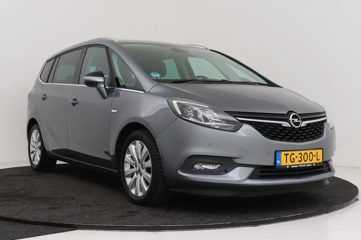 1.4 Turbo Innovation 7p. | Trekhaak | Volledig Ond. | Climate Control | Camera | Navigatie | Cruise Control |