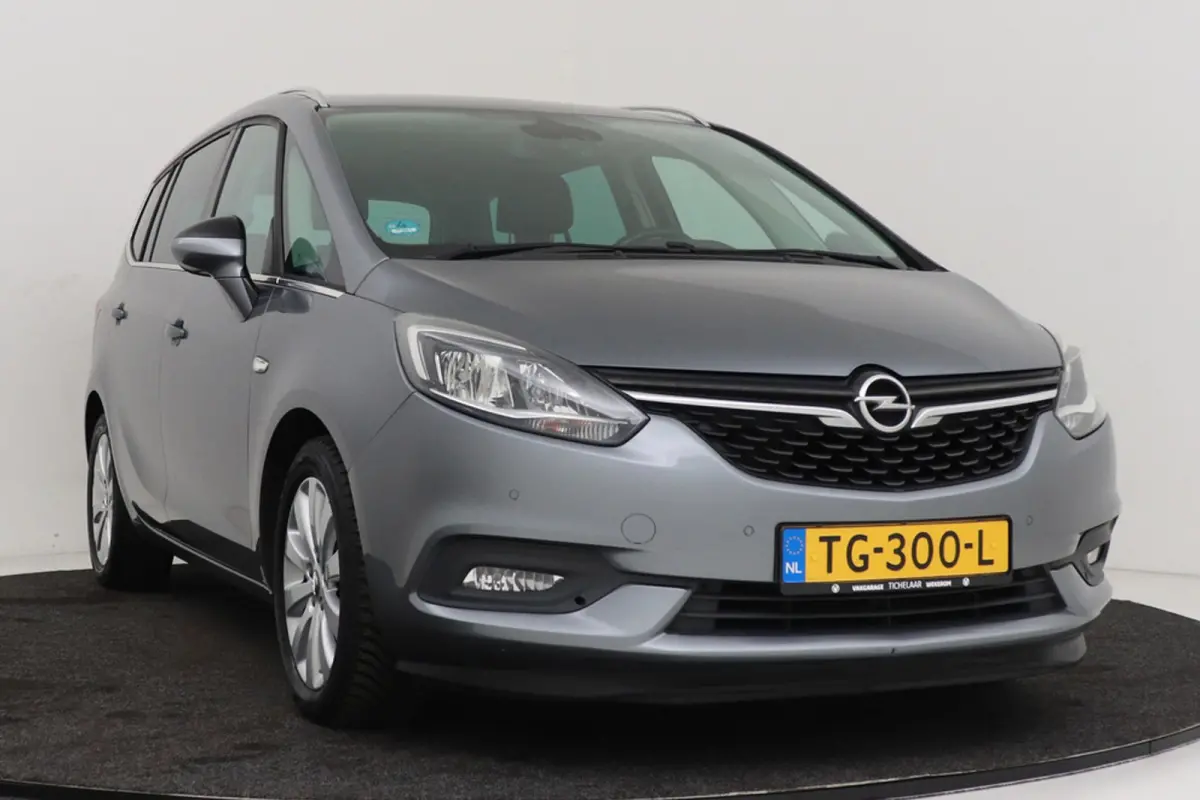 1.4 Turbo Innovation 7p. | Trekhaak | Volledig Ond. | Climate Control | Camera | Navigatie | Cruise Control |