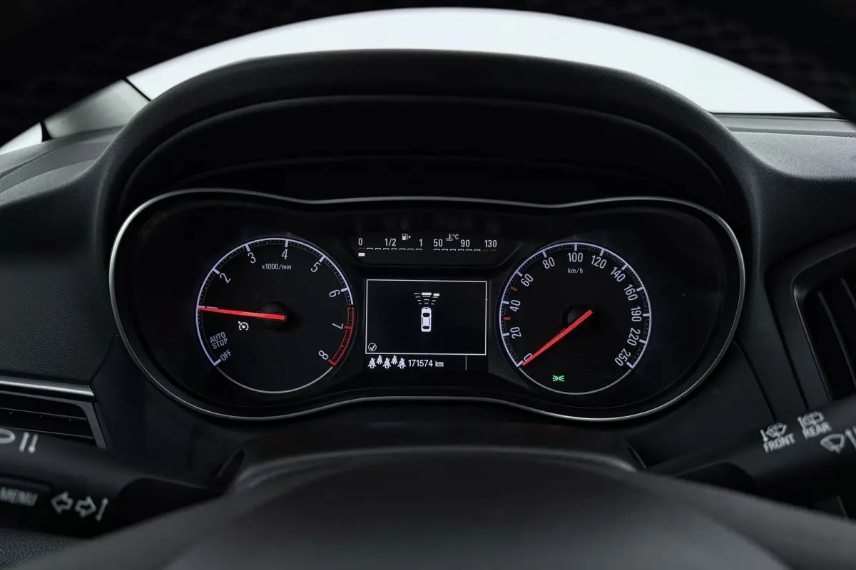 1.4 Turbo Innovation 7p. | Trekhaak | Volledig Ond. | Climate Control | Camera | Navigatie | Cruise Control |