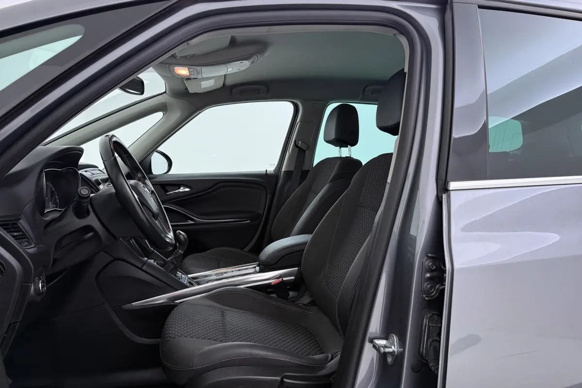 1.4 Turbo Innovation 7p. | Trekhaak | Volledig Ond. | Climate Control | Camera | Navigatie | Cruise Control |