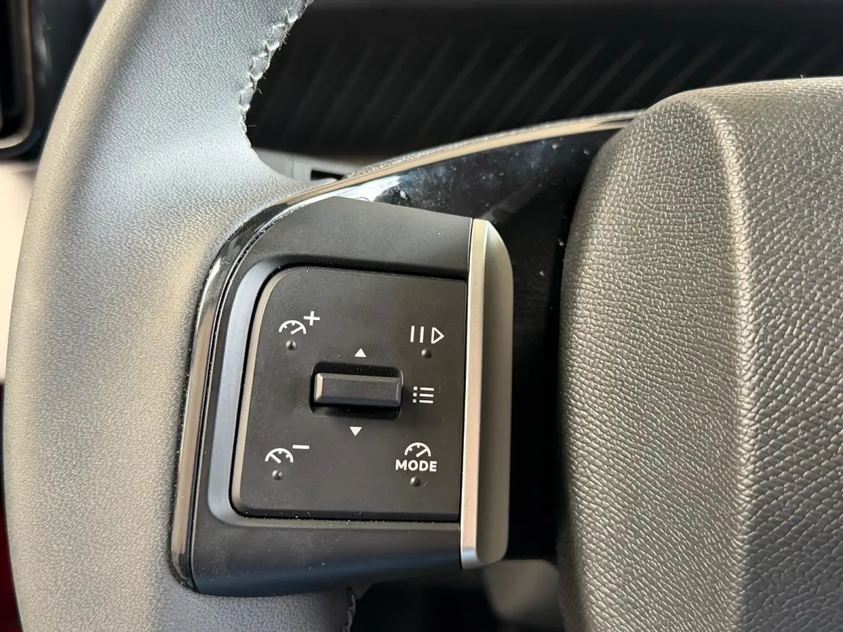 1.2 Hybrid 145pk Plus Automaat, camera, Carplay