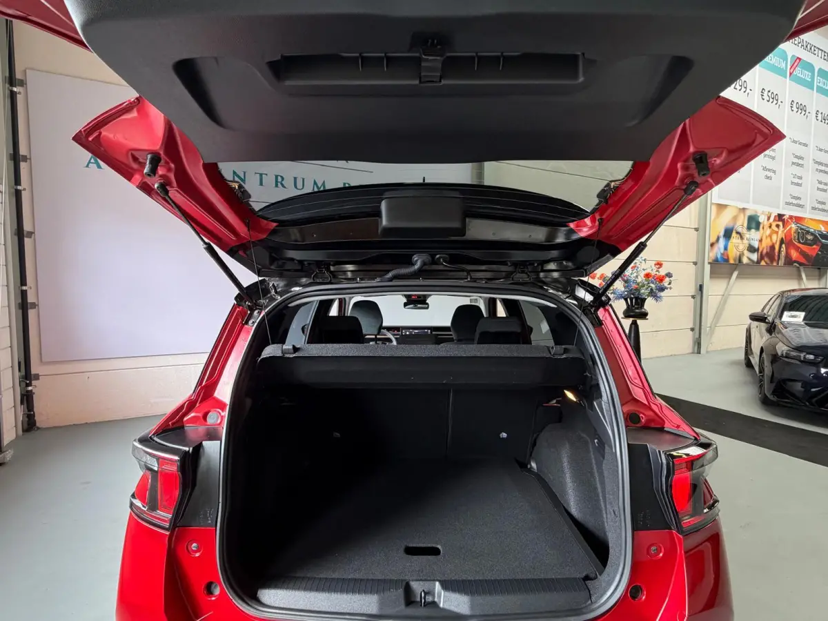 1.2 Hybrid 145pk Plus Automaat, camera, Carplay
