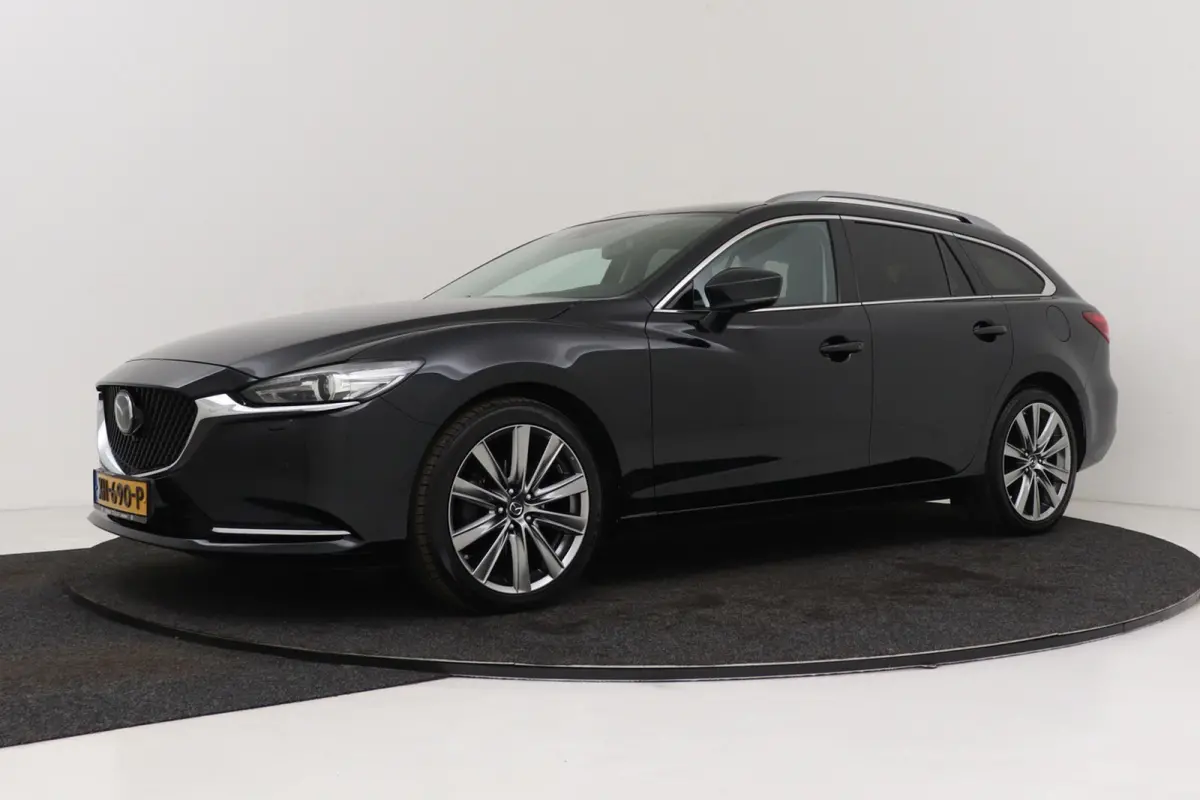 2.0 SkyActiv-G 165 Luxury | Trekhaak | Org NL | BOSE | Head-Up | CarPlay | Stoelverwarming | Adap. Cruise | 360