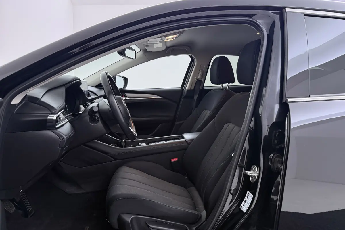 2.0 SkyActiv-G 165 Luxury | Trekhaak | Org NL | BOSE | Head-Up | CarPlay | Stoelverwarming | Adap. Cruise | 360