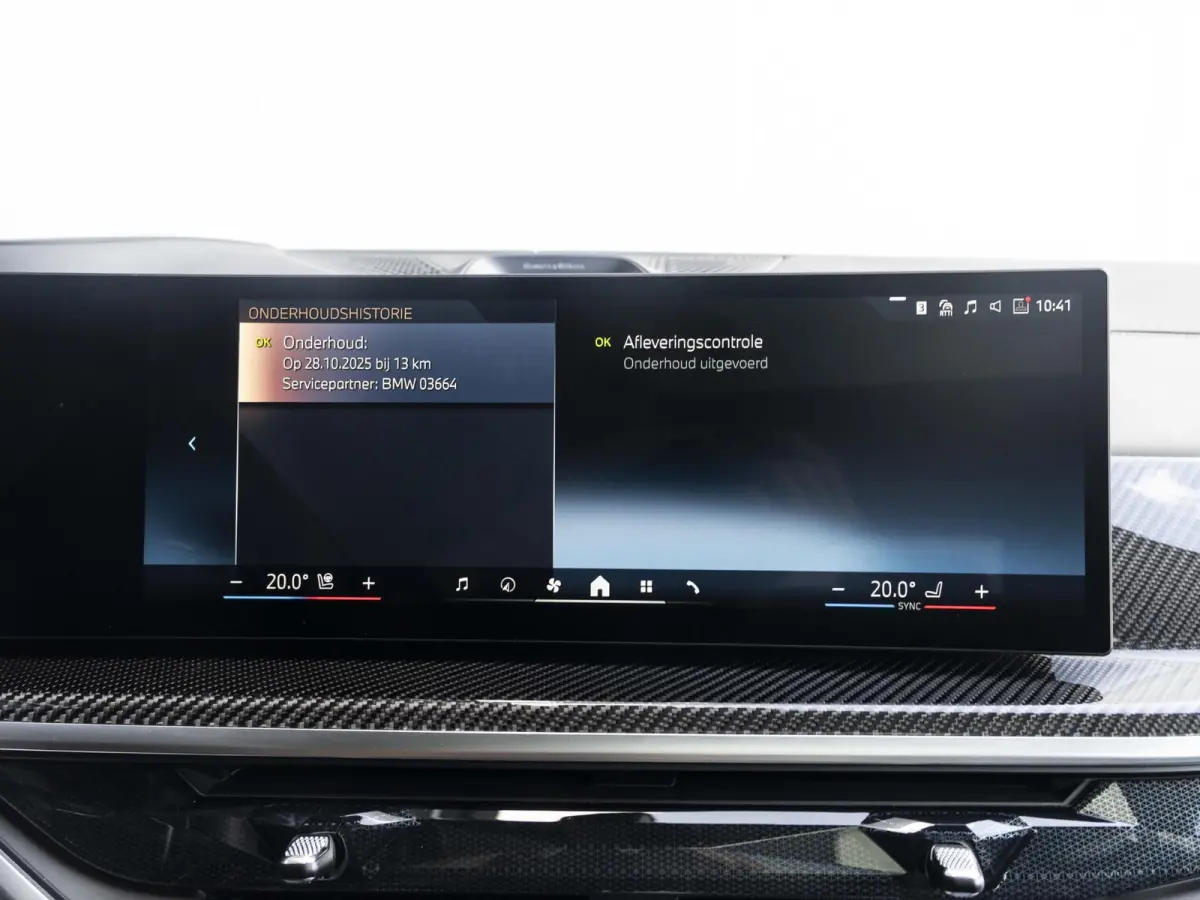 xDrive50e | M Sportpakket Pro | M Performance Carbon | Travel Pack | 22 inch | Active Steering | Glazen panoramadak Sky Lounge | Driving Assistent Professional | Bowers & Wilkins | Trekhaak
