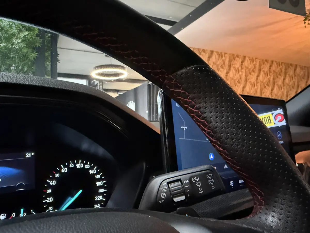 1.0 EcoBoost Mild-Hybrid ST-Line | Automaat | StuurVW | StoelVW | CarPlay | Navi | LED | PDC | Rijklaar