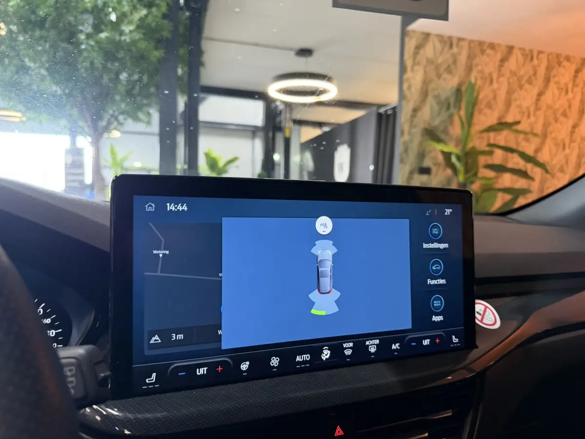 1.0 EcoBoost Mild-Hybrid ST-Line | Automaat | StuurVW | StoelVW | CarPlay | Navi | LED | PDC | Rijklaar