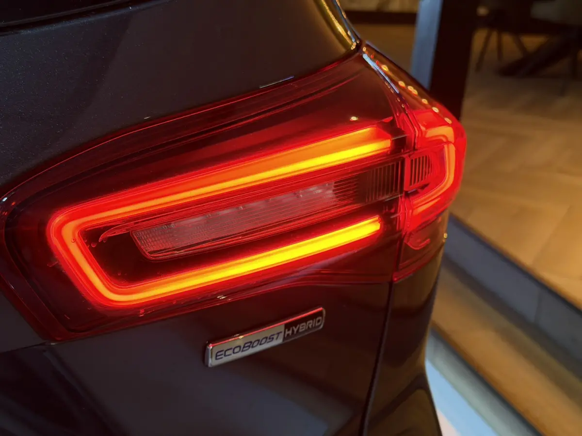 1.0 EcoBoost Mild-Hybrid ST-Line | Automaat | StuurVW | StoelVW | CarPlay | Navi | LED | PDC | Rijklaar