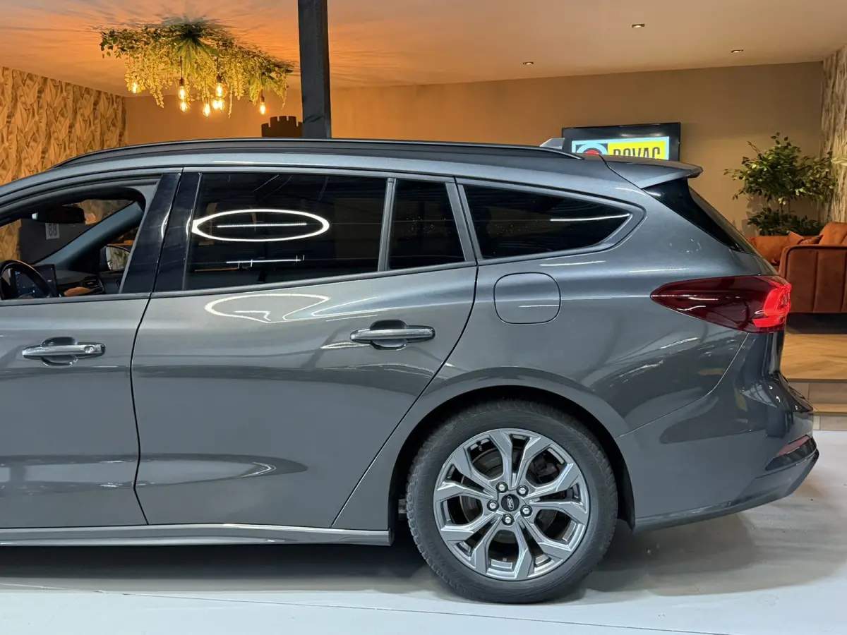 1.0 EcoBoost Mild-Hybrid ST-Line | Automaat | StuurVW | StoelVW | CarPlay | Navi | LED | PDC | Rijklaar