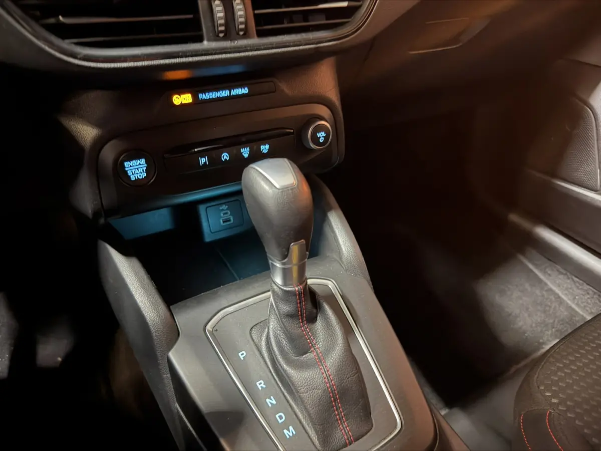 1.0 EcoBoost Mild-Hybrid ST-Line | Automaat | StuurVW | StoelVW | CarPlay | Navi | LED | PDC | Rijklaar