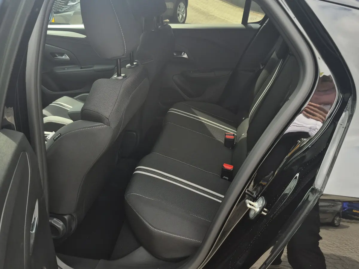 1.2 Turbo GS 8 jaar garantie | Keyless entry en start | LMV 16 Inch | Camera | Draadloze Android auto en Apple carplay |  Navigatie full map