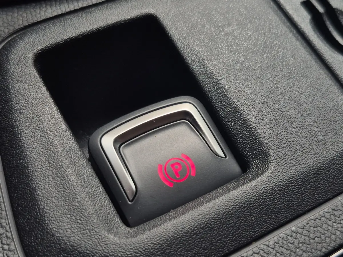 1.2 Turbo GS 8 jaar garantie | Keyless entry en start | LMV 16 Inch | Camera | Draadloze Android auto en Apple carplay |  Navigatie full map