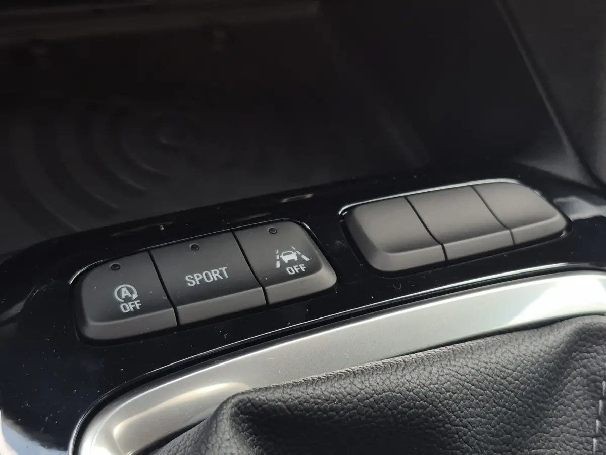 1.2 Turbo GS 8 jaar garantie | Keyless entry en start | LMV 16 Inch | Camera | Draadloze Android auto en Apple carplay |  Navigatie full map